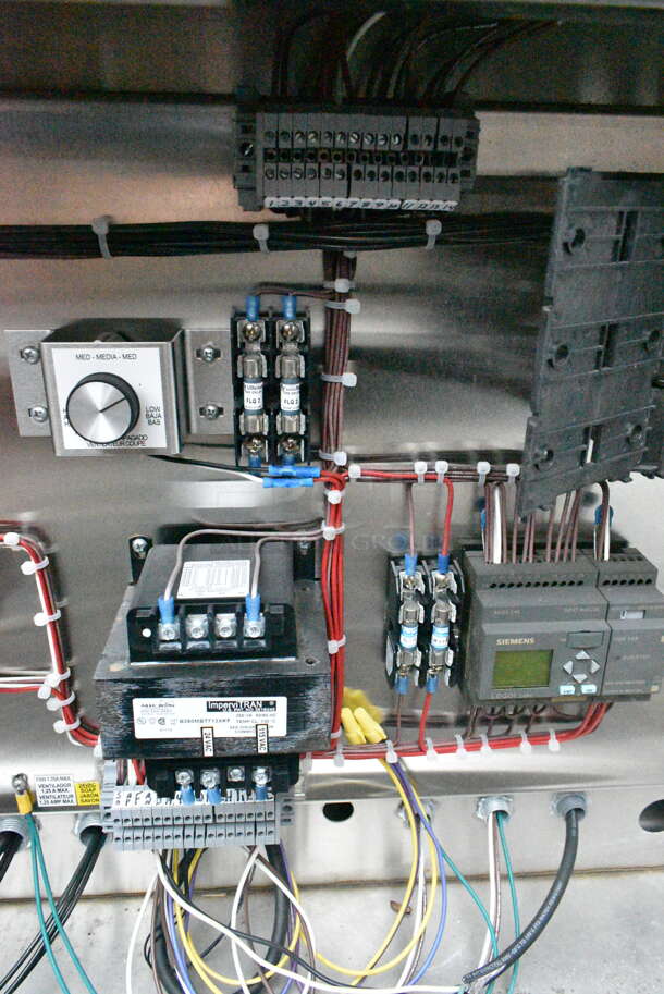 LVO FL14E Stainless Steel Commercial Floor Style Pot and Pan Washer. 460 Volts, 3 Phase. - Image 4 of 12