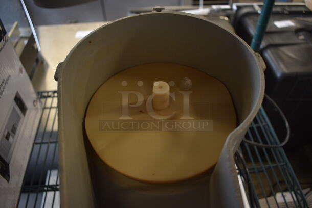 Robot Coupe R2U Metal Commercial Countertop Food Processor. 120 Volts, 1 Phase. 8x16x22. Tested and Working! - Image 5 of 5