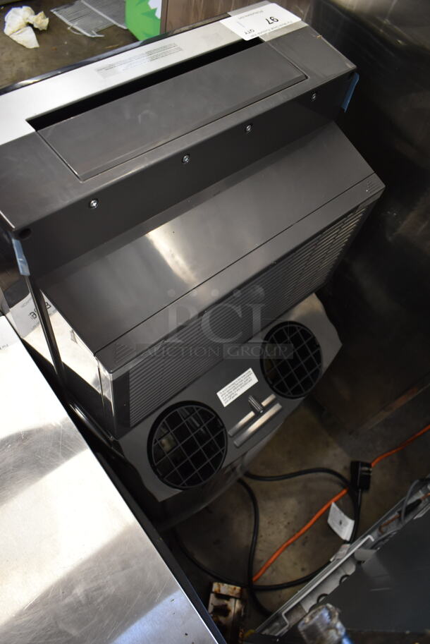 BRAND NEW SCRATCH AND DENT! Whynter ARC-14S Metal Portable Air Conditioner w/ Original Accessories. 115 Volts, 1 Phase.  - Image 5 of 7