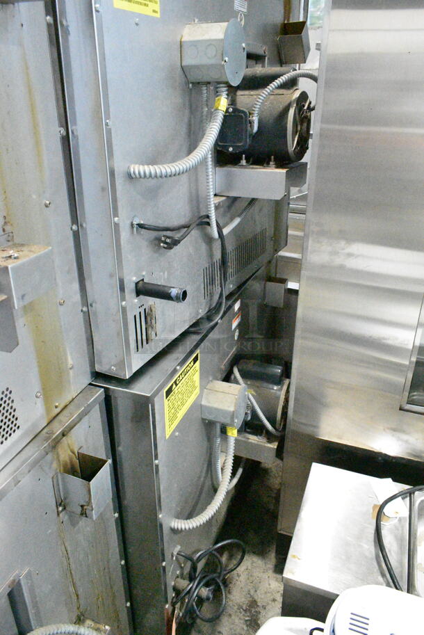 2 Vulcan VC6GD-SEFCAM5 Stainless Steel Commercial Natural Gas Powered Full Size Convection Oven w/ View Through Doors, Metal Oven Racks and Thermostatic Controls. 2 Times Your Bid!  - Image 9 of 10