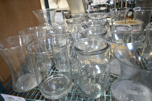 ALL ONE MONEY! Tier Lot of Various Items Including Vases - Image 5 of 5