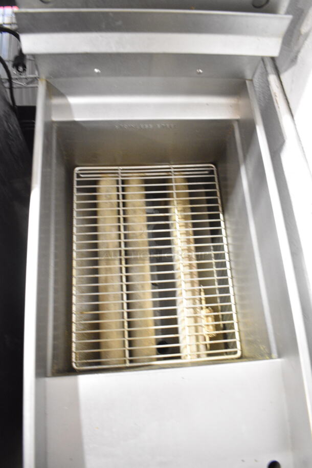 Pitco Frialator SSPG14 Solstice Supreme Stainless Steel Commercial Floor Style Natural Gas Powered Pasta Cooker on Commercial Casters. 60,000 BTU.  - Image 5 of 7