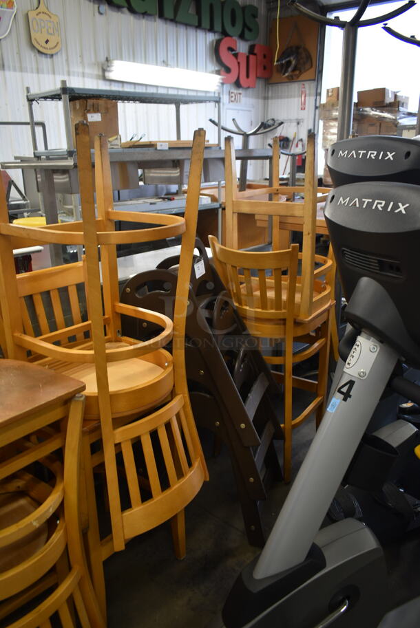 22 Wood Pattern Bar Height Chairs w/ Vertical Back Rest Bars. 22 Times Your Bid! - Image 4 of 5