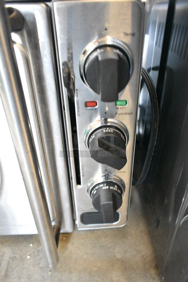 Wolfgang Puck BROR1000-A2 Stainless Steel All In One Pressure Oven. 120 Volts, 1 Phase. Tested and Working! - Image 4 of 5