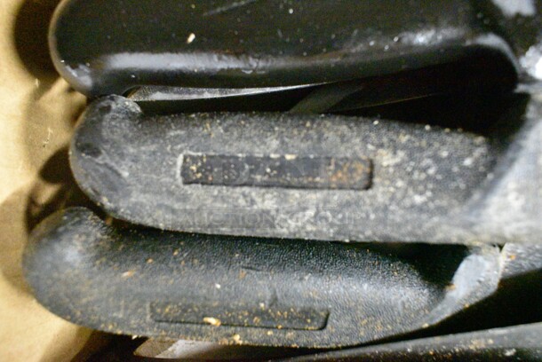 45 SHARPENED Stainless Steel Knives Including Chef Knives. 45 Times Your Bid!  - Image 8 of 8
