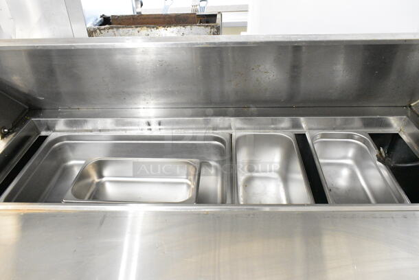 2019 Migali MSF8302GR Stainless Steel Commercial Sandwich Salad Prep Table Bain Marie Mega Top on Commercial Casters. 115 Volts, 1 Phase. Tested and Working! - Image 4 of 6