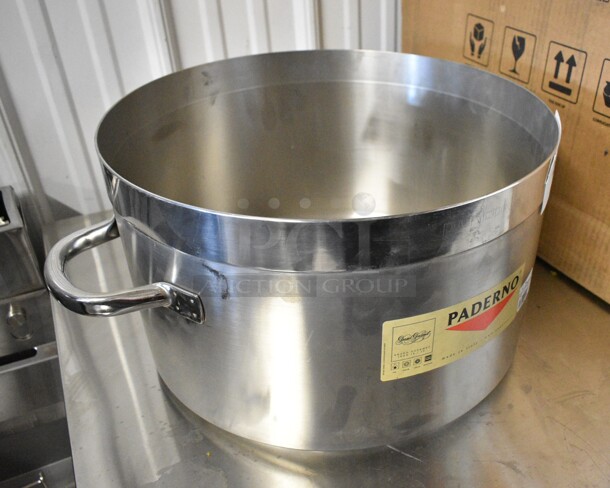 BRAND NEW SCRATCH AND DENT! Vollrath Paderno 11107-40 32 1/2 qt Stainless Sauce Pot - 15 3/4" x 9 5/8" - Image 3 of 5