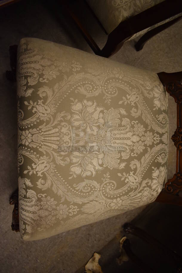 Hard Wood Victorian Style Dining Table w/ 6 Chairs and 2 Leaves. - Image 7 of 12