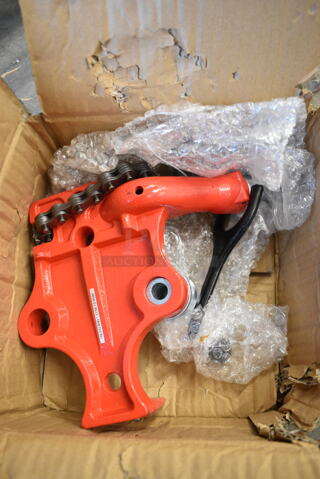 BRAND NEW SCRATCH AND DENT! Vevor Screw Bench Chain Vise