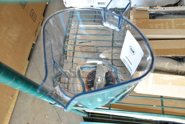 BRAND NEW SCRATCH AND DENT! Clear Poly Blender Pitcher.  - Image 4 of 6