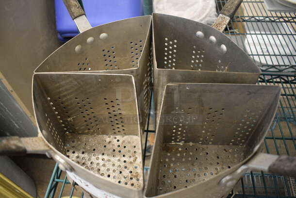 4 Metal Baskets. 9x6x11. 4 Times Your Bid! - Image 3 of 4
