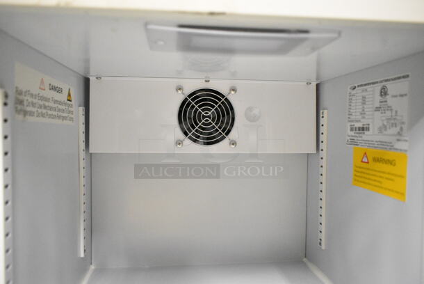 BRAND NEW SCRATCH AND DENT! Whynter CDF-177SB Countertop Reach In 1.8 cu ft Display Glass Door Freezer Merchandiser. 115 Volt, 1 Phase. Tested and Working! - Image 4 of 6