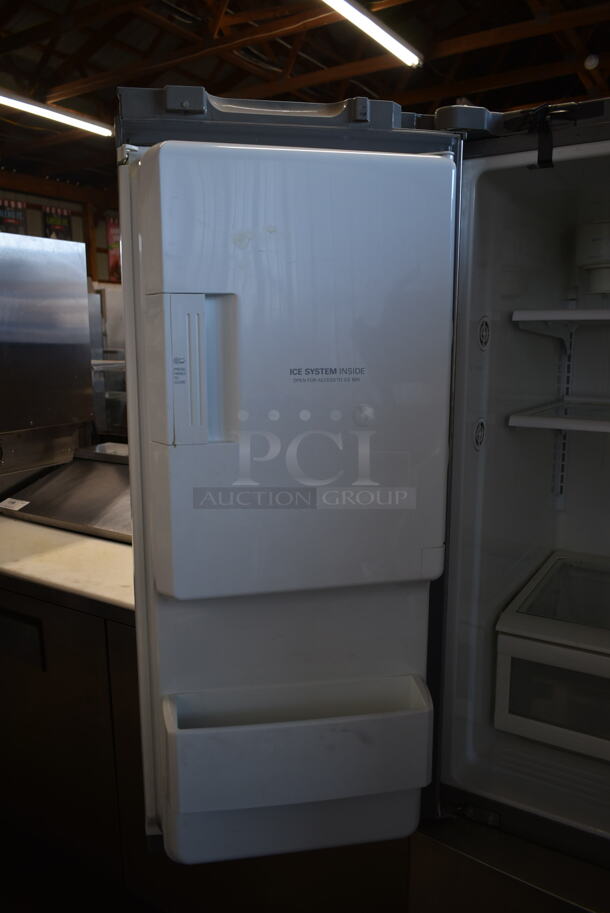 LG LMX25964ST/00 Stainless Steel French Style Cooler Freezer Combo. 115 Volts, 1 Phase. Tested and Powers On But Does Not Get Cold - Image 6 of 9