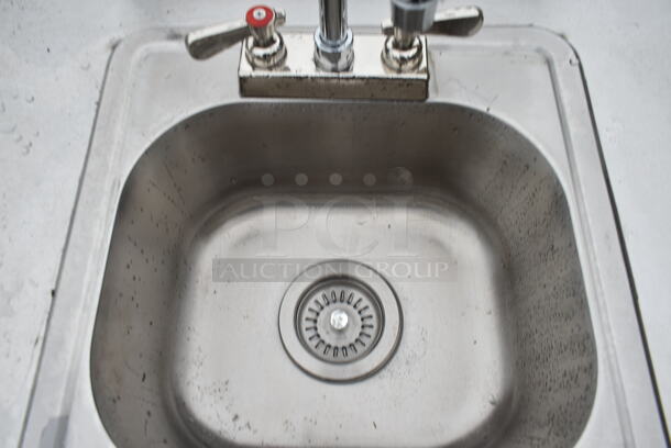QualServ WMSC24MS Stainless Steel Commercial Single Bay Portable Sink w/ Faucet and Handles on Commercial Casters. 120 Volts, 1 Phase. - Image 4 of 8