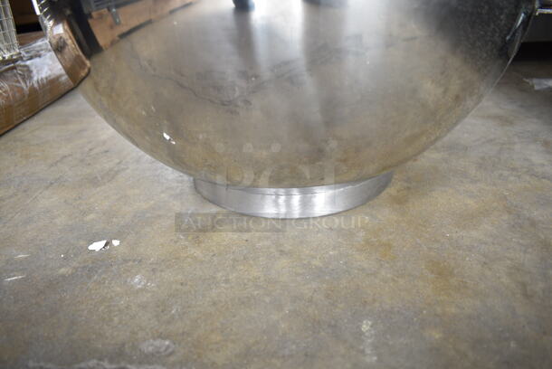 BRAND NEW SCRATCH AND DENT! Stainless Steel Commercial Mixing Bowl.  - Image 4 of 4