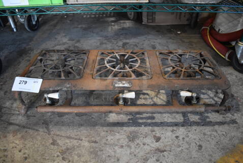 Metal Countertop Gas Powered 3 Burner Range. 30x13x6
