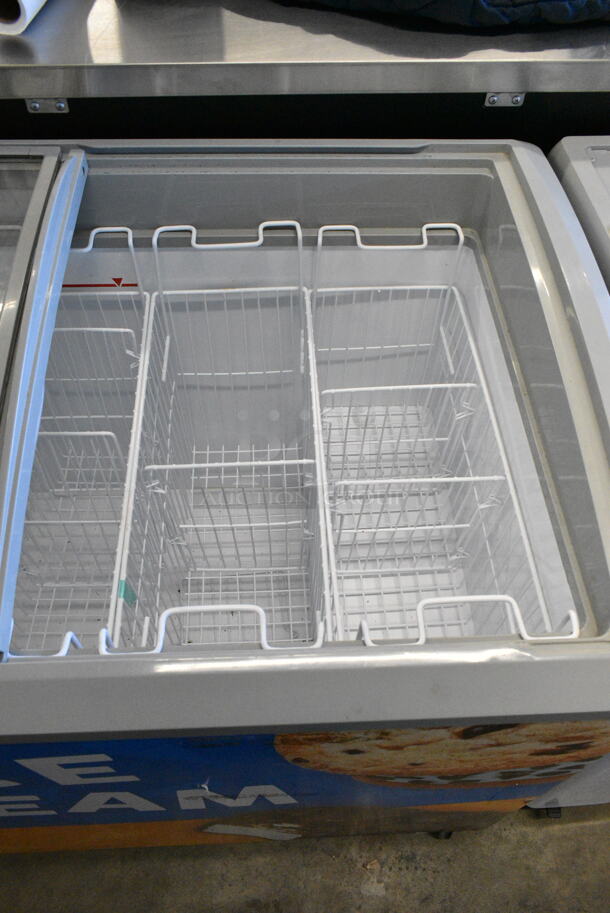 Excellence VB-5HC-TY Metal Commercial Chest Freezer Merchandiser on Commercial Casters. 115 Volts, 1 Phase. Tested and Working! - Image 3 of 6