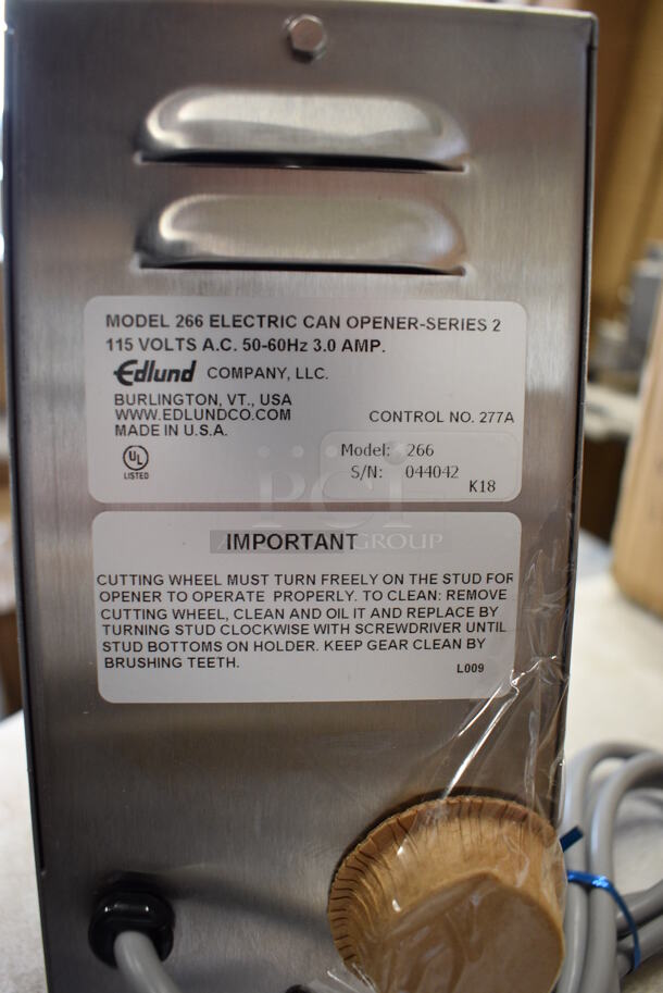 BRAND NEW IN BOX! Edlund Model 266 Stainless Steel Commercial Countertop Can Opener. 115 Volts, 1 Phase. 4.5x7x15 - Image 5 of 5