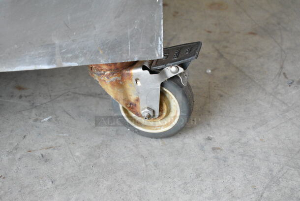 Hobart MG2032 Metal Commercial Floor Style Electric Powered Meat Mixer Grinder w/ Foot Pedal on Commercial Casters. 208 Volts, 3 Phase. - Image 4 of 9