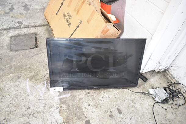 Samsung UN32J400DAFXZA 32" Televisions. 120 Volts, 1 Phase. Buyer Must Pick Up - We Will Not Ship This Item. Tested and Working!  - Image 2 of 5