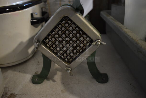 Metal Vegetable Cutter. 8x20x11 - Image 3 of 3