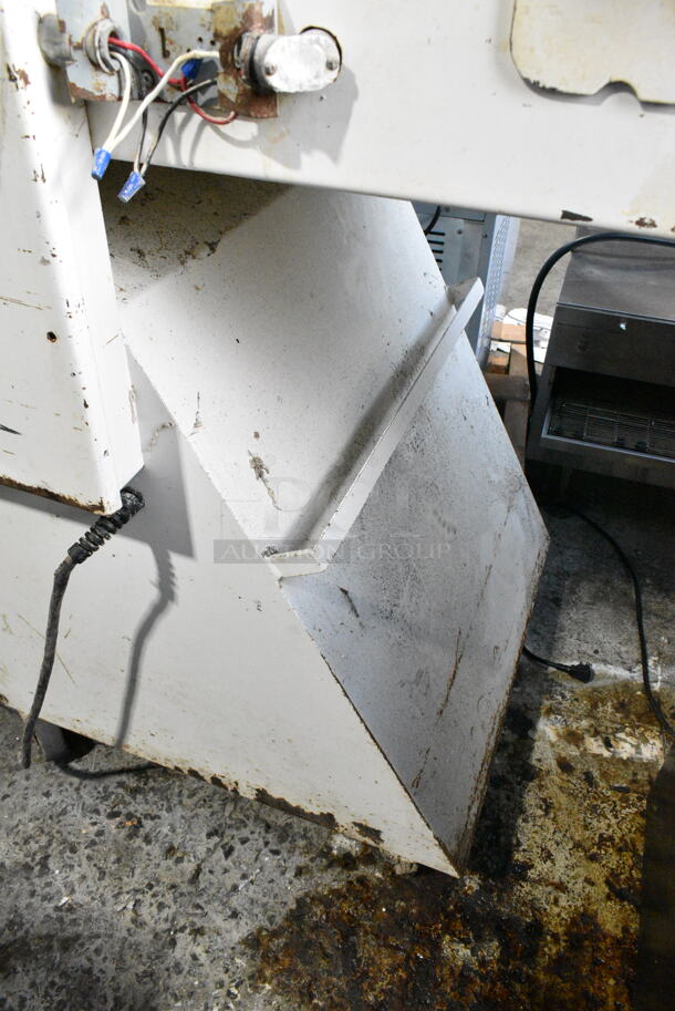 Bloemhof 5-4-24BL2 Metal Commercial Floor Style Dough Sheeter on Commercial Casters. 230 Volts, 3 Phase.  - Image 5 of 7