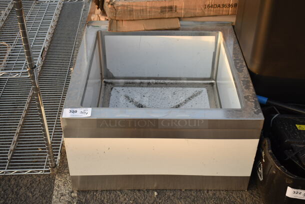 BRAND NEW SCRATCH AND DENT! Regency 600SM242412 16-Gauge Stainless Steel One Compartment Floor Mop Sink - 24" x 24" x 12" Bowl - Image 2 of 4