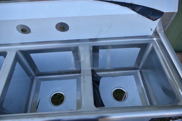 BRAND NEW SCRATCH AND DENT! Regency 600S3151515L Stainless Steel Commercial 3 Bay Sink w/ Left Side Drain Board. Bays 15x15. Drain Board 13.5x17 - Image 4 of 5