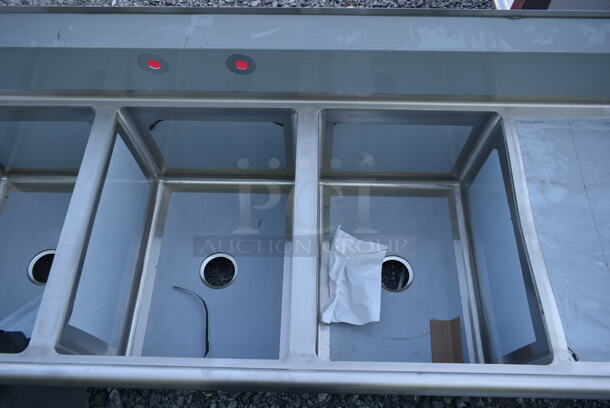 BRAND NEW SCRATCH AND DENT! Regency 600S31824224 Stainless Steel Commercial 3 Bay Sink w/ Dual Drain Boards. No Legs. Bays 18x24. Drain Boards 22.5x26 - Image 4 of 6