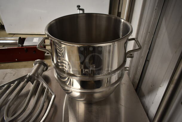 BRAND NEW SCRATCH AND DENT! Hobart BOWL-HL40 Legacy 40 Qt. Stainless Steel Mixing Bowl - Image 3 of 5