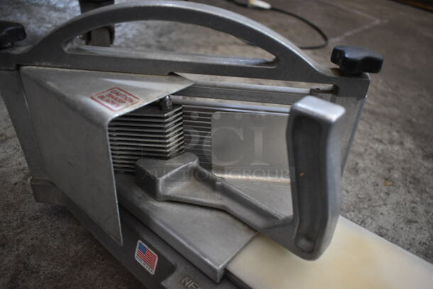 Nemco 56600 Metal Commercial Countertop Tomato Slicer. - Image 5 of 7