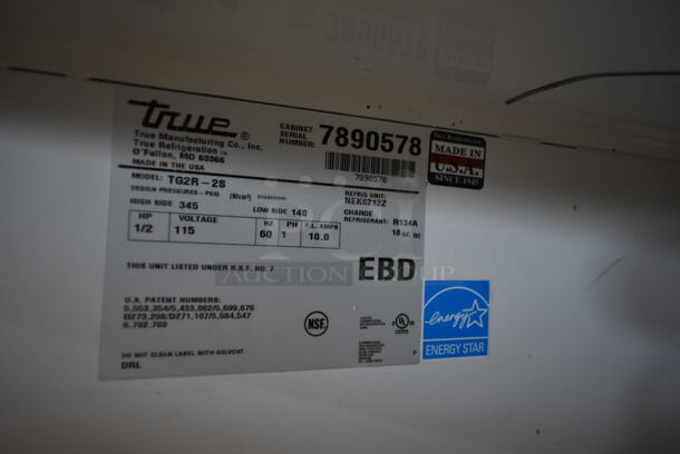 2014 True TG2R-2S ENERGY STAR Stainless Steel Commercial 2 Door Reach In Cooler w/ Poly Coated Racks on Commercial Casters. 115 Volts, 1 Phase. Tested and Working! - Image 6 of 8