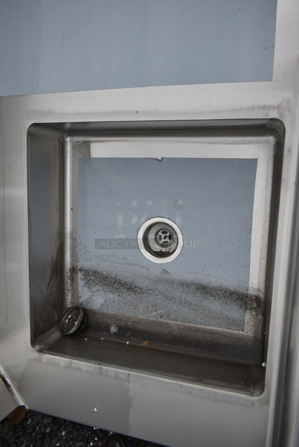 BRAND NEW SCRATCH AND DENT! Regency 600DDT48R Stainless Steel Commercial Right Side Dirty Side Dishwasher Table. - Image 4 of 5