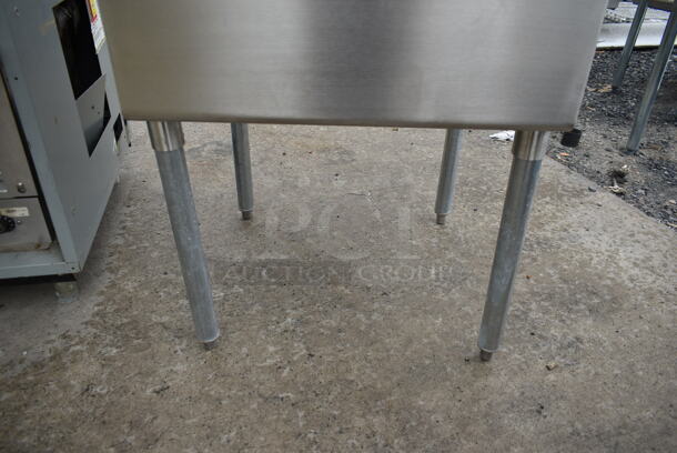 BRAND NEW SCRATCH AND DENT! Stainless Steel Commercial Single Bay Sink. - Image 4 of 4
