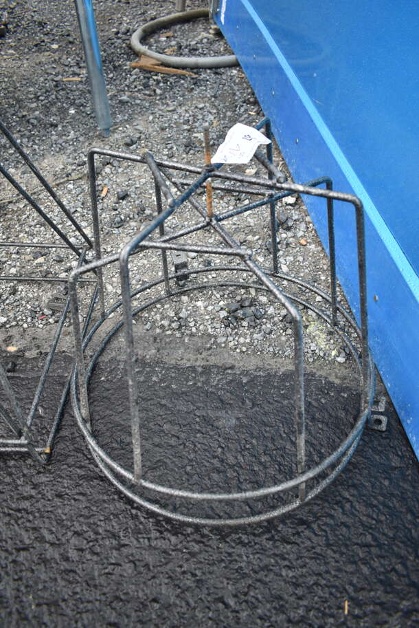 ALL ONE MONEY! Lot of Metal Frames. - Image 4 of 4