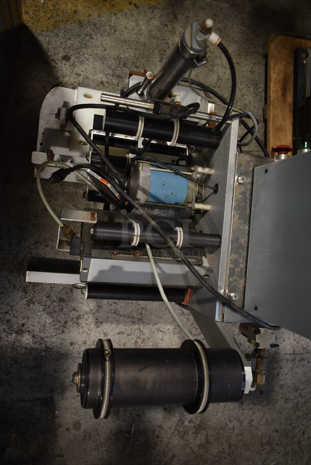 Quadrel TL2 Semi Automatic Labeling Machine 120 Volts, 1 Phase. Tested and Working! - Image 5 of 9