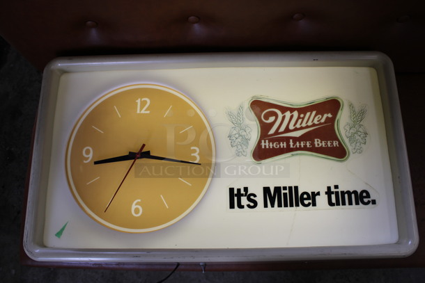 Miller Light Up Sign. 110 Volts, 1 Phase. 30x6x17. Tested and Working!