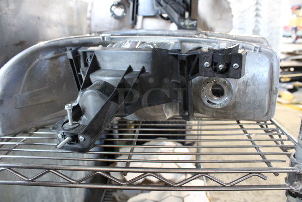 6 Various Headlights. Includes 17x7x6. 6 Times Your Bid! - Image 4 of 4