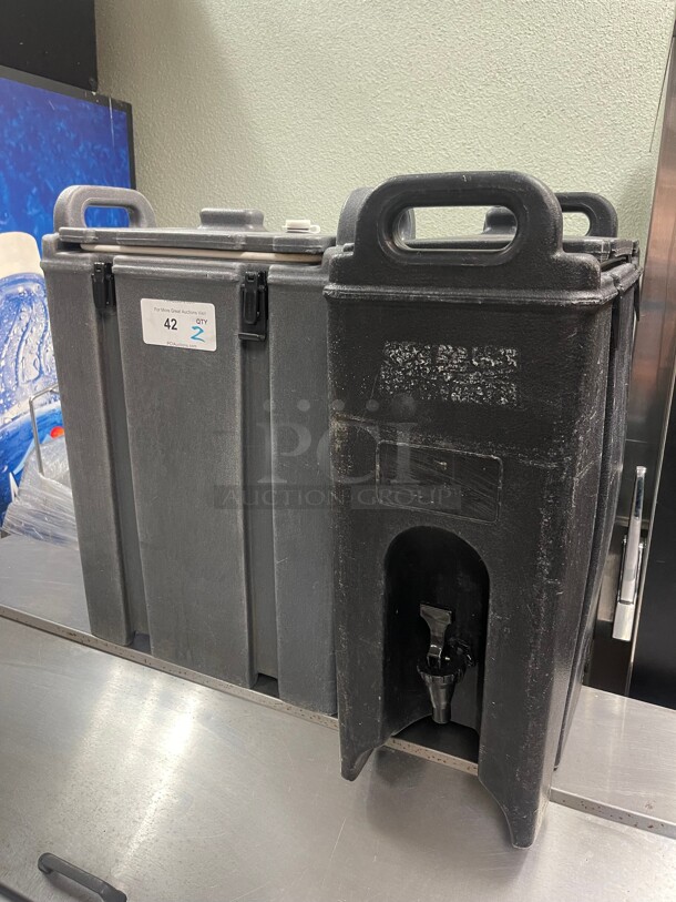 Clean! Cambro Heat Or Cold Commercial Heavy Duty Beverage Dispenser NSF   - Image 1 of 9