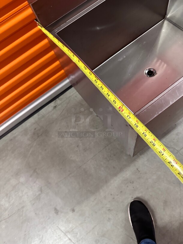 Clean! Krowne Metal 18-24 Ice Bin - Stainless Steel, 24 inch W, 18-1/2 inch D, 80 lb. Ice Capacity, Includes 7 Circuit Cold Plate - Image 8 of 8