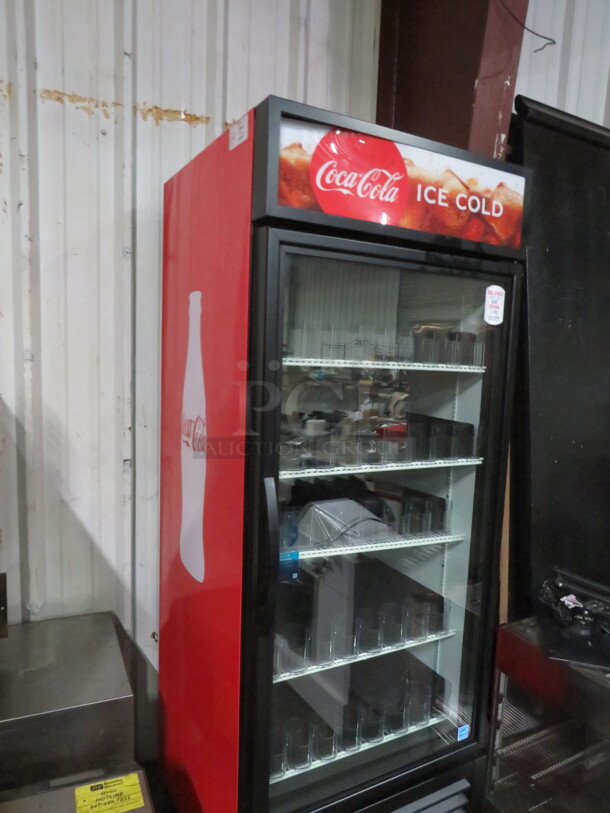 One True 1 Door Refrigerator Glass Door Merchandiser With 5 Racks, With Soda Racking On Casters. WORKING WHEN REMOVED.  Model# GDM-26-HC-TSLD1. 115 Volt. 30X32X81.5 - Image 2 of 4