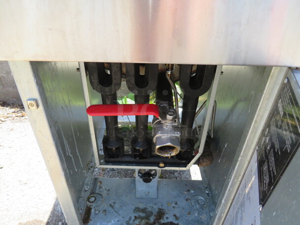 One Ikon Natural Gas Deep Fryer With 2 Baskets On Casters. WORKING WHEN REMOVED. Model# IGF-35140-NG. 15.5X30X40 - Image 2 of 4