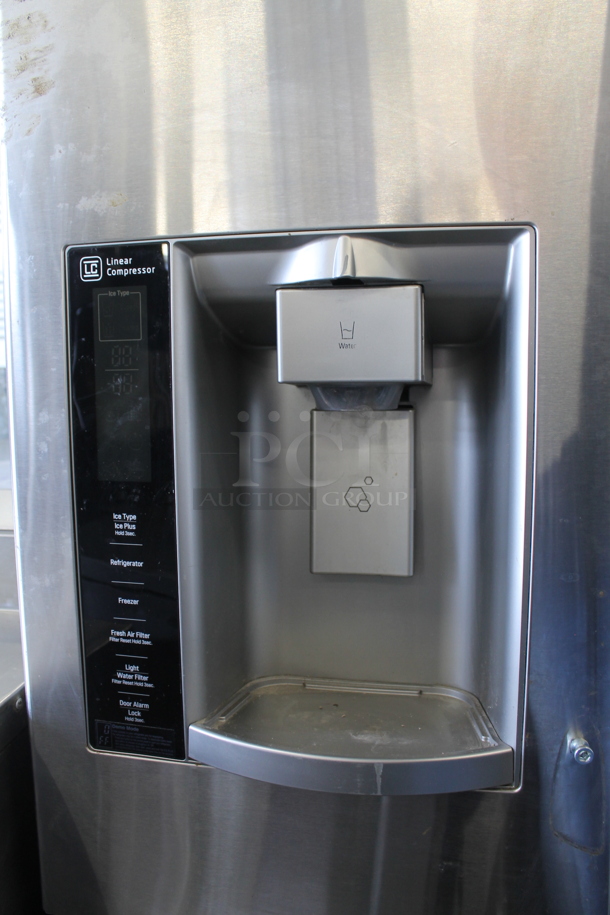 LG LFXS27566S/00 Stainless Steel Cooler Freezer Combo Unit. 115 Volts, 1 Phase. Tested and Powers On But Does Not Get Cold - Image 4 of 12