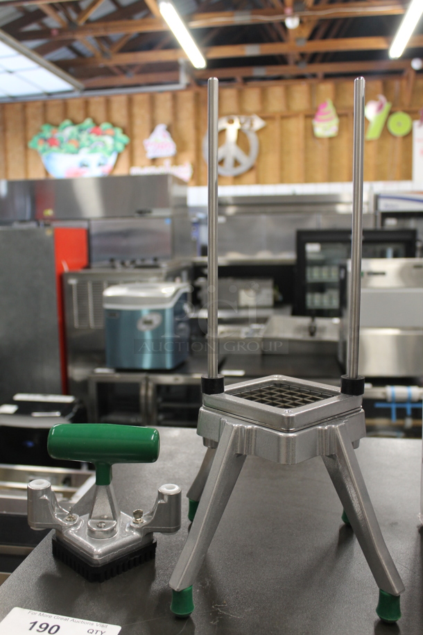 BRAND NEW SCRATCH AND DENT! Garde Stainless Steel Countertop Vegetable Dicer. Tested and Working! - Image 3 of 7