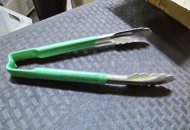 NEW Vollrath 9.5 Inch Utility Tongs With Gator Grip Handles. 2XBID - Image 1 of 1
