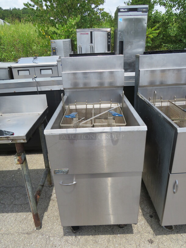 One SS Pico Natural Gas Deep Fryer With 2 Baskets. 20X34X47 - Image 1 of 3