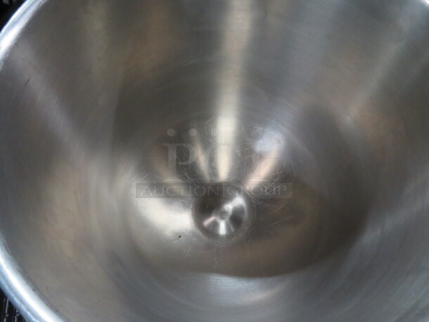 One Stainless Steel 30 Quart Mixer Bowl. Looks NEW. - Image 2 of 2