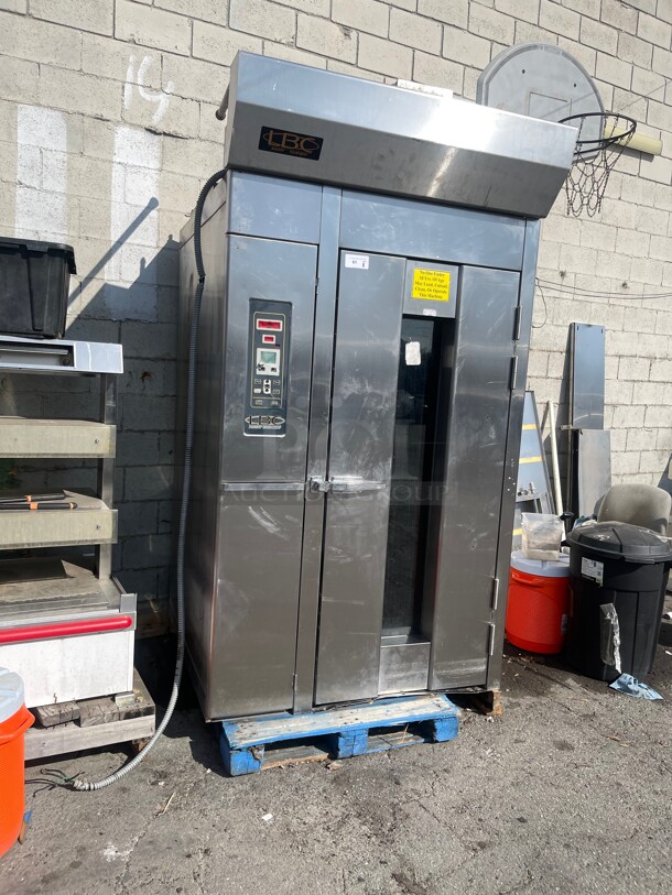 LBC Bakery  LRO-1G5 Roll-In Gas Oven Great For Any Bakery 115/220  Volt and Natural Gas NSF Tested and Working! - Image 3 of 10