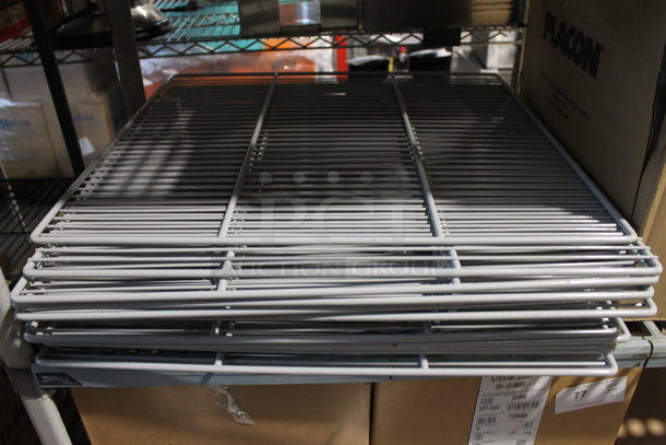 ALL ONE MONEY! Tier Lot of Various Items Including Poly Coated Racks and Plastic Lids - Image 2 of 5