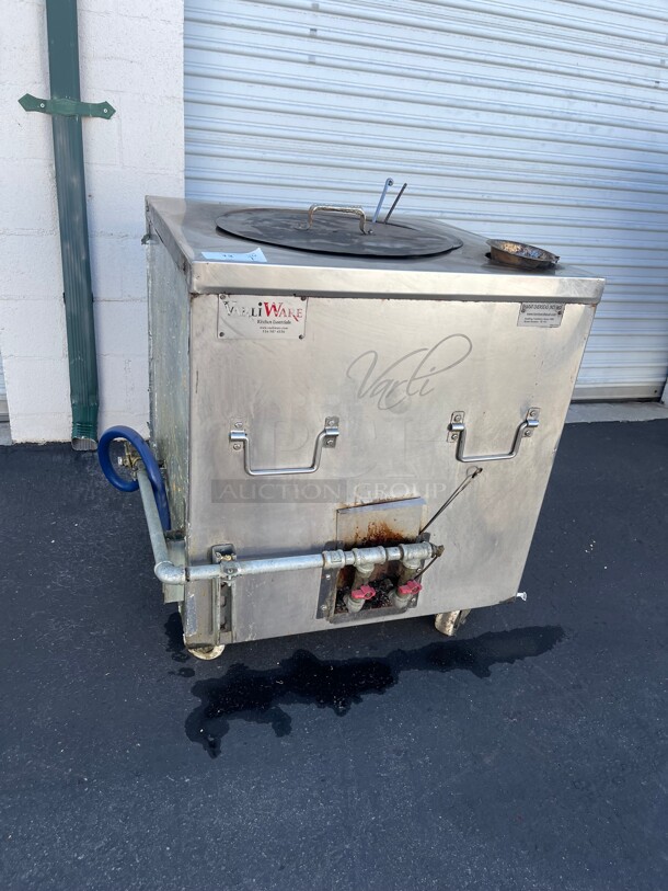 Clean! Tandoor Oven, Commercial NSF Gas Tandoori Oven for Restaurants - 32 inch Natural Gas On Casters Tested and Working! - Image 6 of 9
